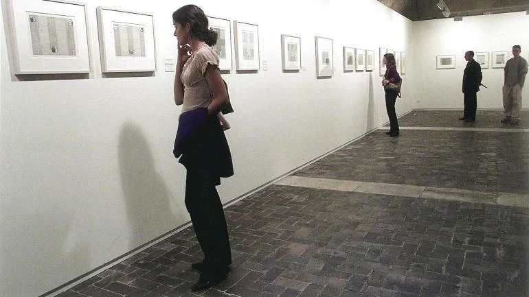 Escaneado y actualización de la sección de Publicaciones, Centro de Estudios y Educación.