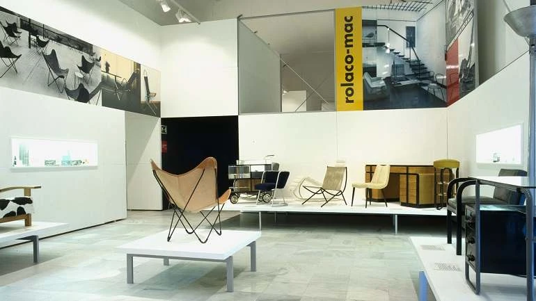Vista de sala de la exposición. Diseño industrial en España, 1998