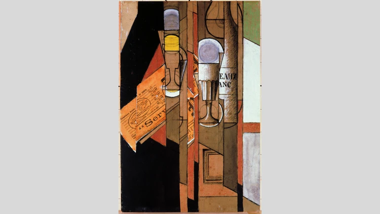 Juan Gris, Verres, journal et bouteille de vin [Vasos, periódico y botella de vino], 1913. Imagen, Cortesía de Fundación Telefónica © Fernando Maquieira