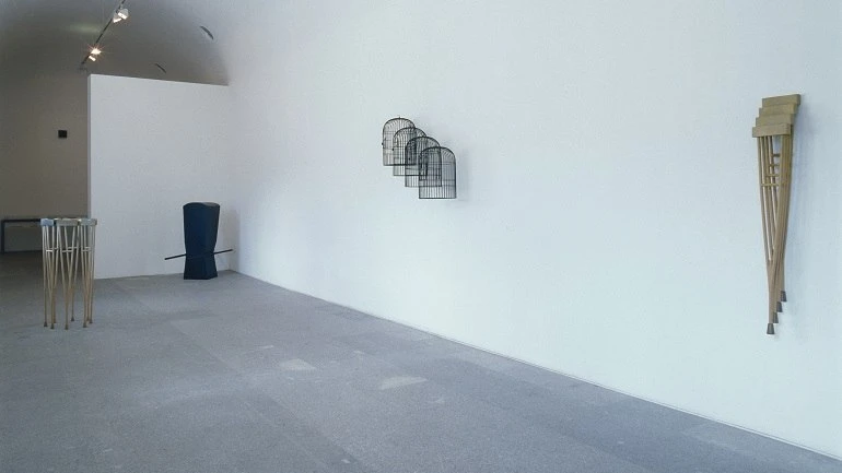 Vista de sala de la exposición. Pepe Espaliú, 2003
