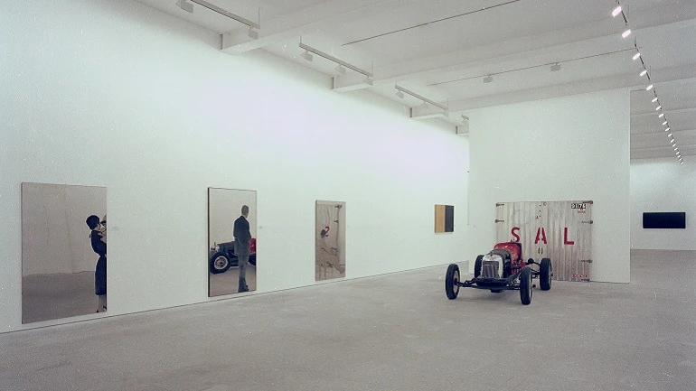 Vista de sala de la exposición. Memoria del futuro. Arte italiano desde las primeras vanguardias a la posguerra, 1990