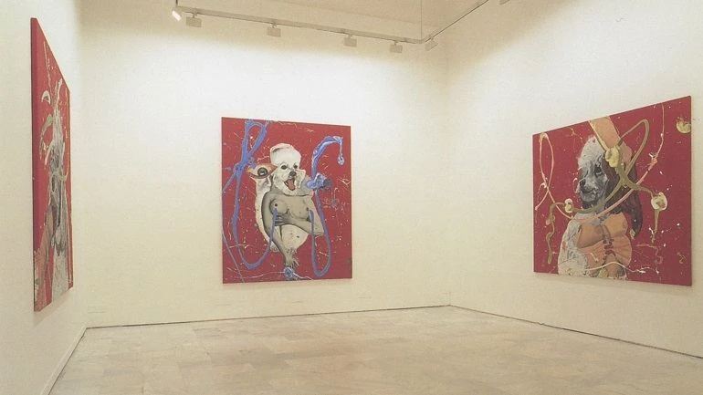 Vista de sala de la exposición. Jorge Galindo. Pintura animal, 1999