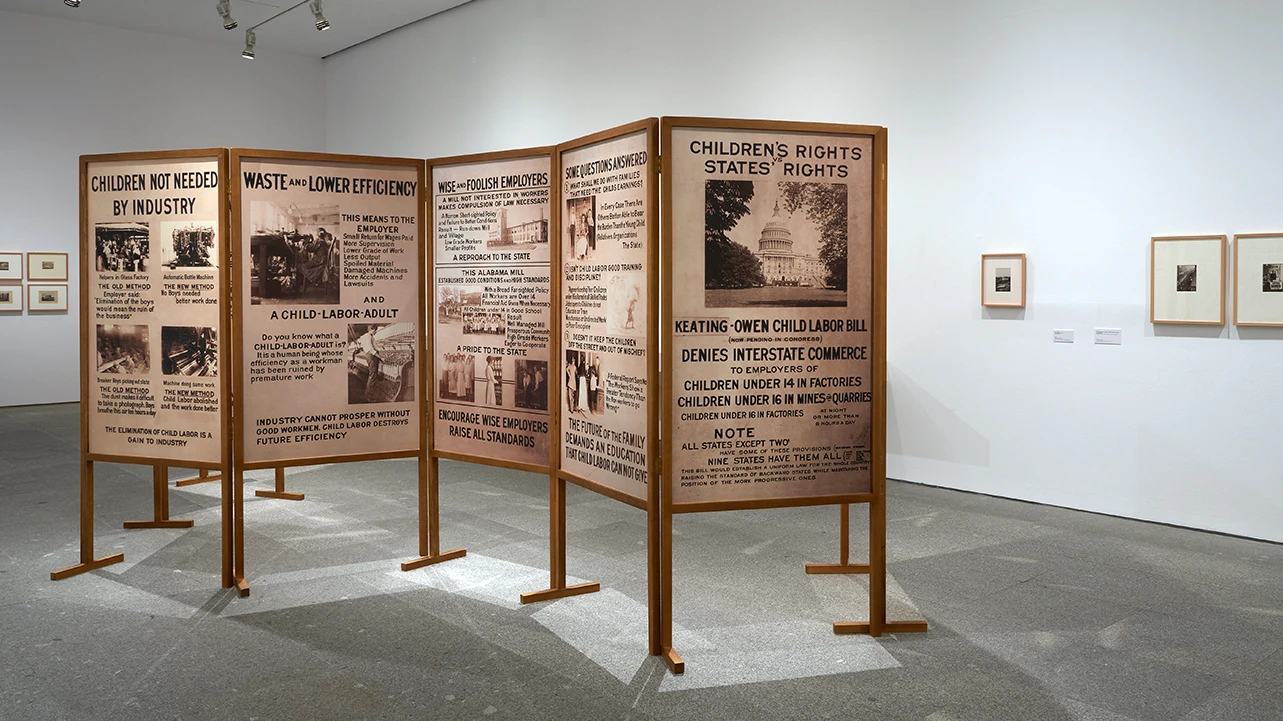 Vista de la exposición Genealogías documentales. Fotografía 1848-1917, 2022