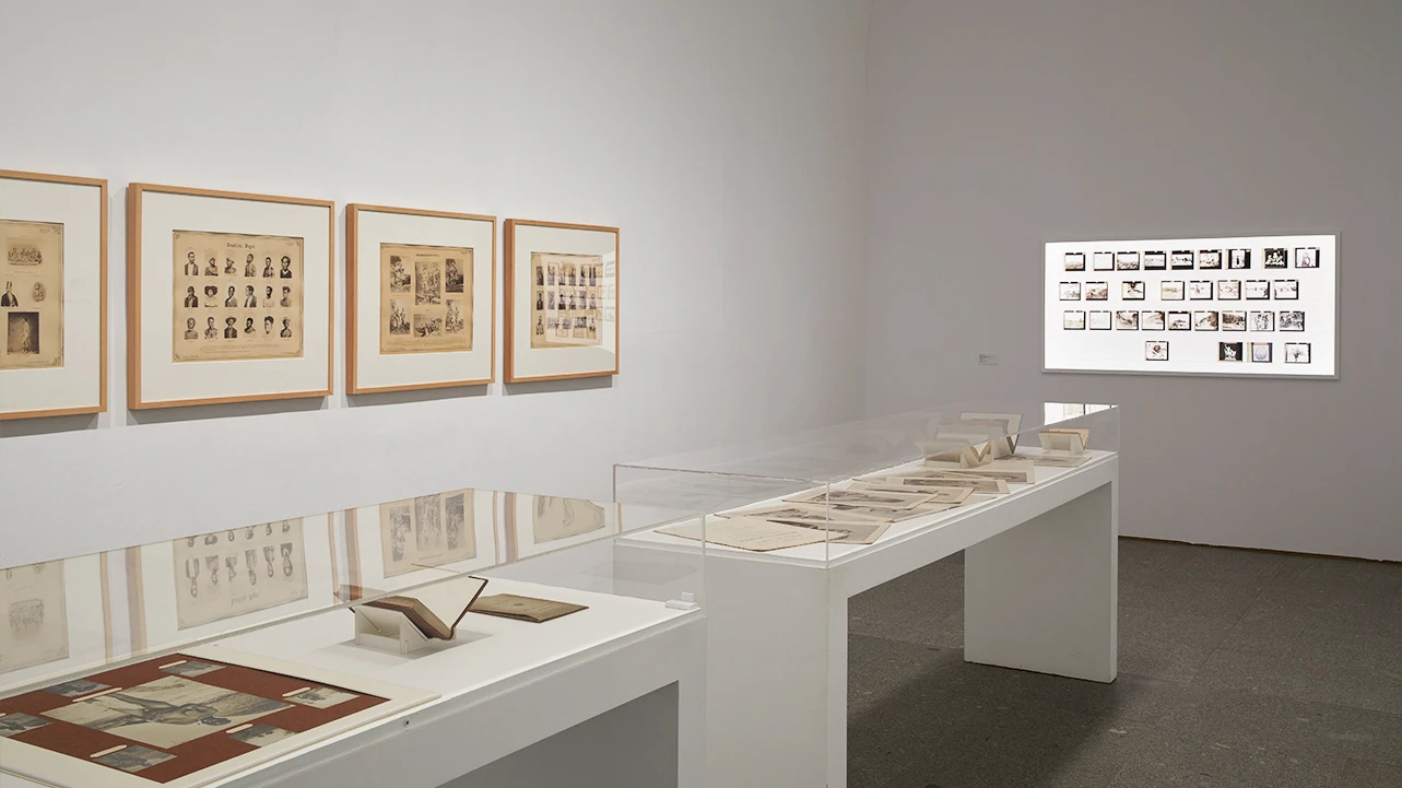 Vista de la exposición Genealogías documentales. Fotografía 1848-1917, 2022