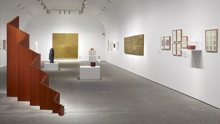 Vista de sala de la exposición El retorno de la serpiente, 2014