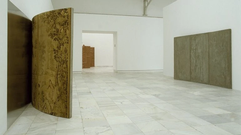 Vista de sala de la exposición. Cristina Iglesias, 1998