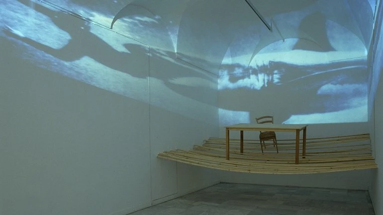 Vista de sala de la exposición Francisco Ruiz de Infante. Habitación de Lenguajes (Bestiario nº 2 y nº 3), 1998