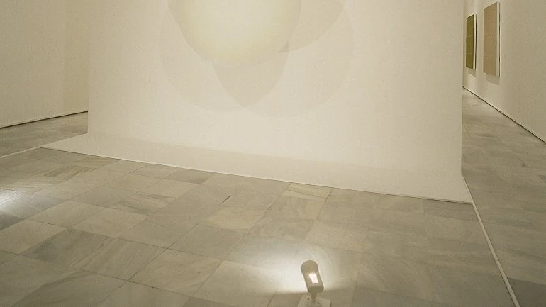 Vista de sala de la exposición. Robert Irwin, 1995