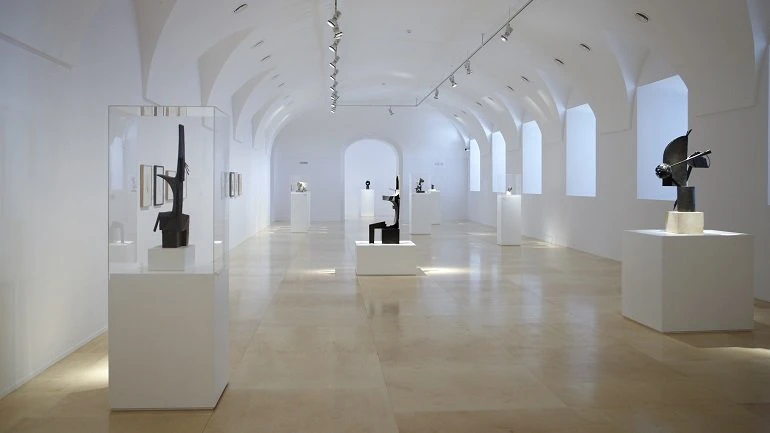 Vista de sala de la exposición. Julio González, 2009
