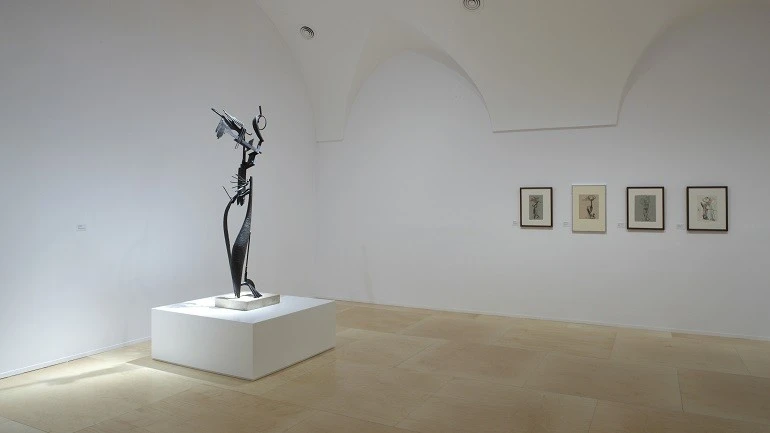 Vista de sala de la exposición. Julio González, 2009