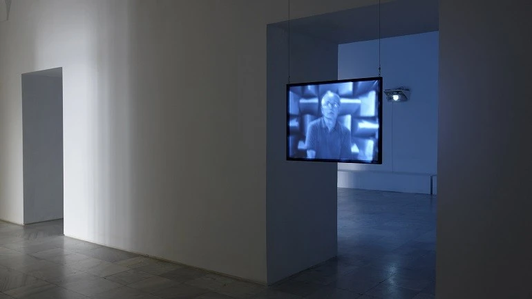 Vista de sala de la exposición. David Maljkovic: Out of Projection, 2009