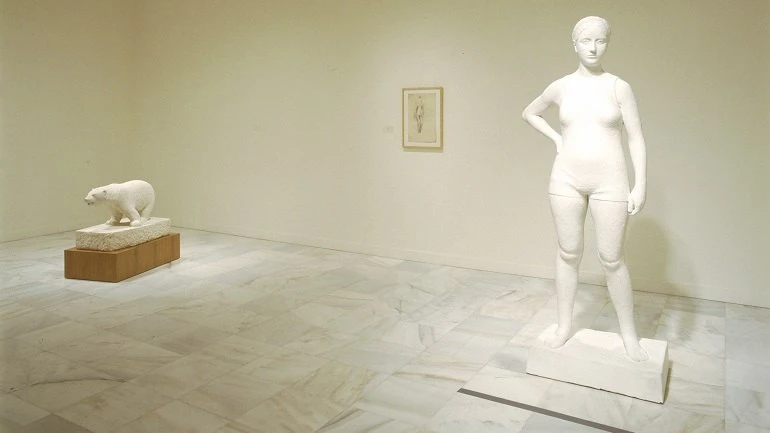 Vista de sala de la exposición. Francisco Pérez Mateo. Escultor 1903-1936, 2002