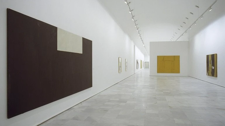Vista de sala de la exposición. Robert Motherwell, 1997