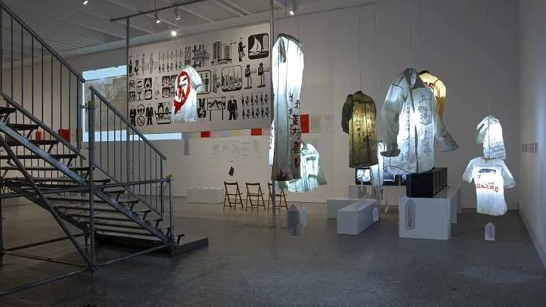 Vista de sala de la exposición. Principio Potosí. ¿Cómo podemos cantar el canto del Señor en tierra ajena?, 2010