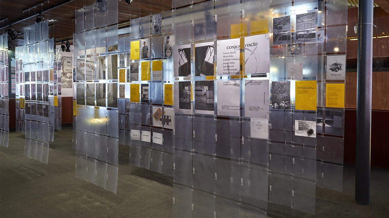 Vista de la muestra documental ¿Qué hacemos aquí?. Espacios alternativos en Madrid en el cambio de siglo,  2022