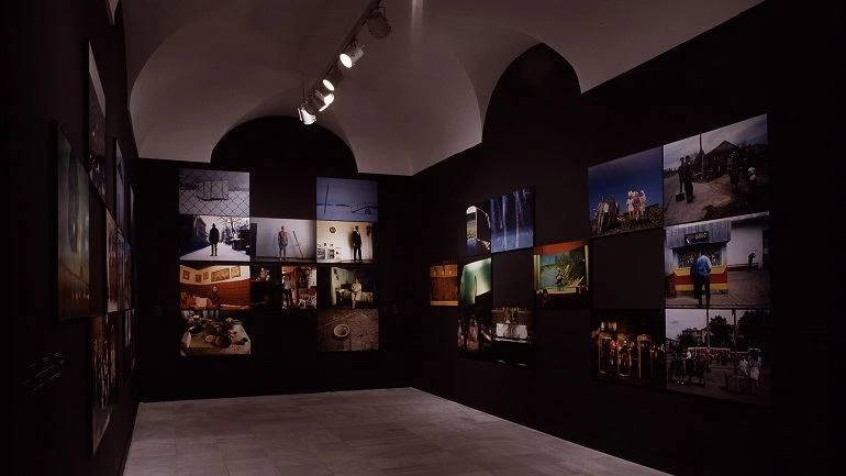 Vista de sala de la exposición. Rax Rinnekangas. Spiritus Europaeus. Tradición, 2003