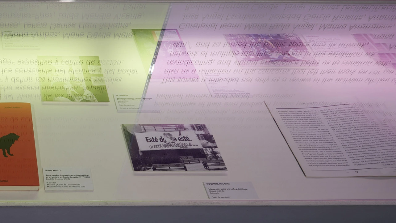 Vista de la muestra documental Resistencias lúdico-políticas en el Madrid de los 90,  2022