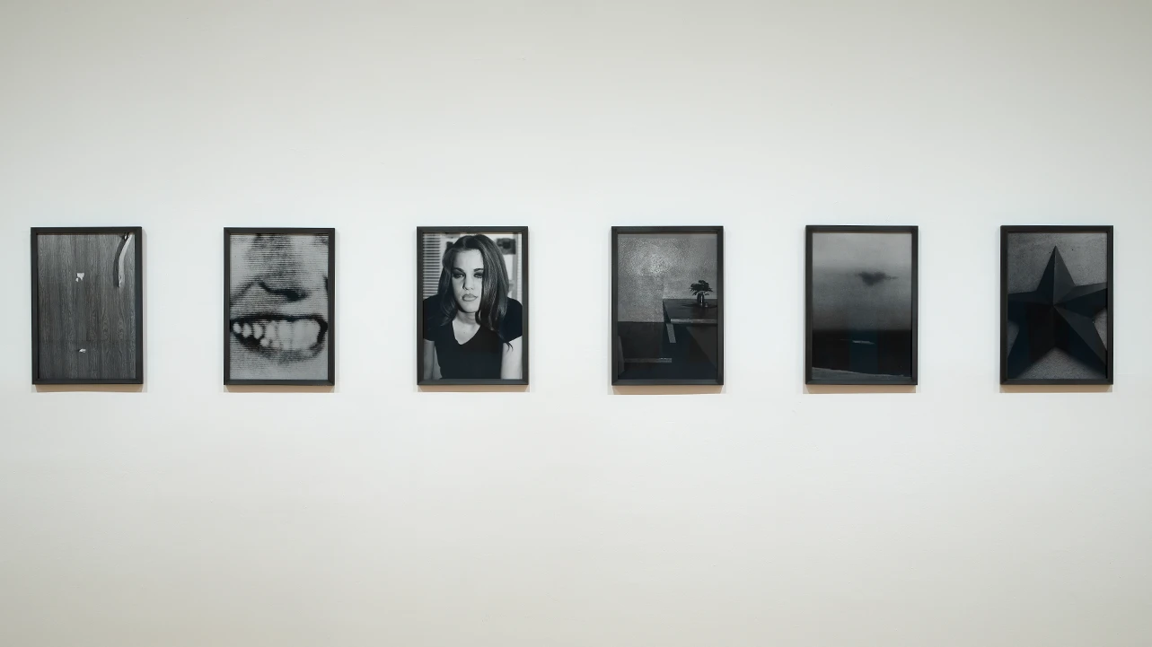 Vista de la exposición Michael Schmidt. Fotografías 1965-2014, 2021