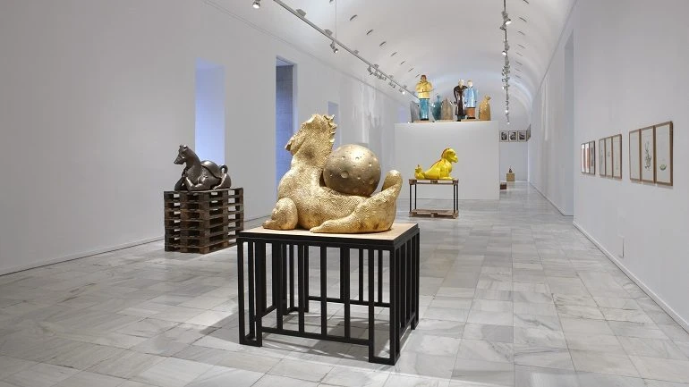 Vista de sala de la exposición. Thomas Schütte. Retrospección, 2010