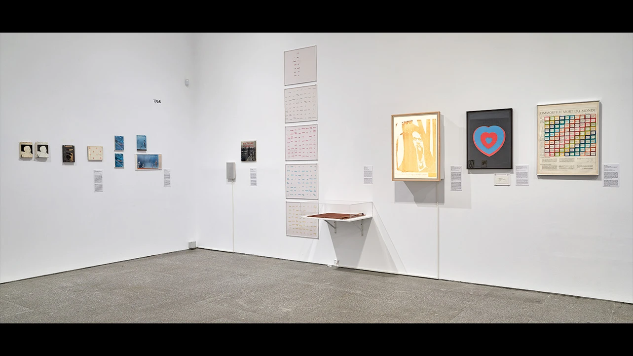 Vista de la exposición Llámalo de otra manera. Something Else Press, Inc. (1963-1974), Museo Reina Sofía, 2023