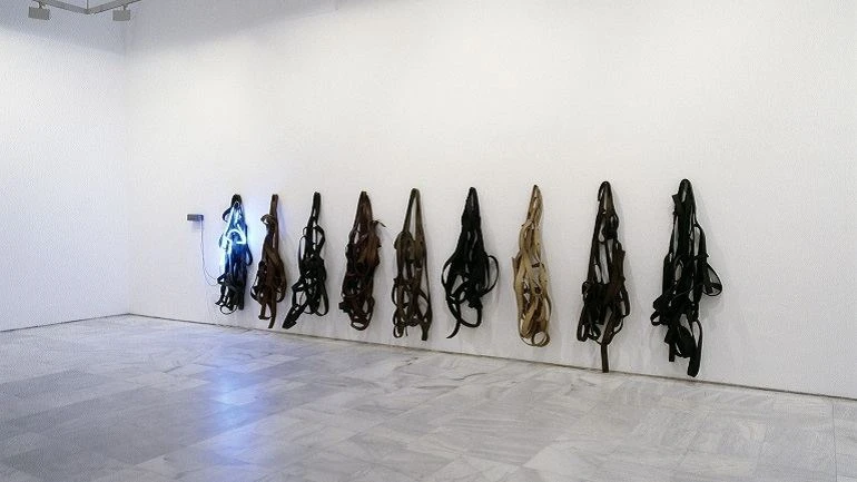 Vista de sala de la exposición Richard Serra, 1992