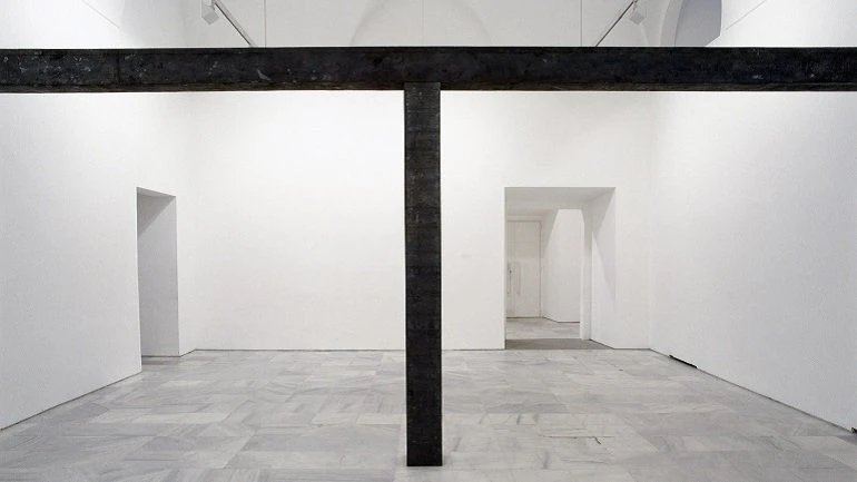 Vista de sala de la exposición Richard Serra, 1992