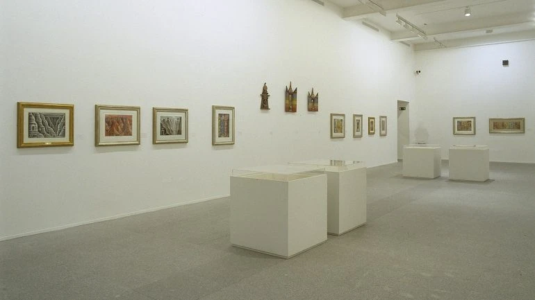 Vista de sala de la exposición. Xul Solar, 2002