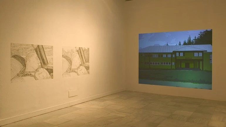 Vista de sala de la exposición Vicente Blanco. Algunas veces pasa cuando estáis dormidos, 2004
