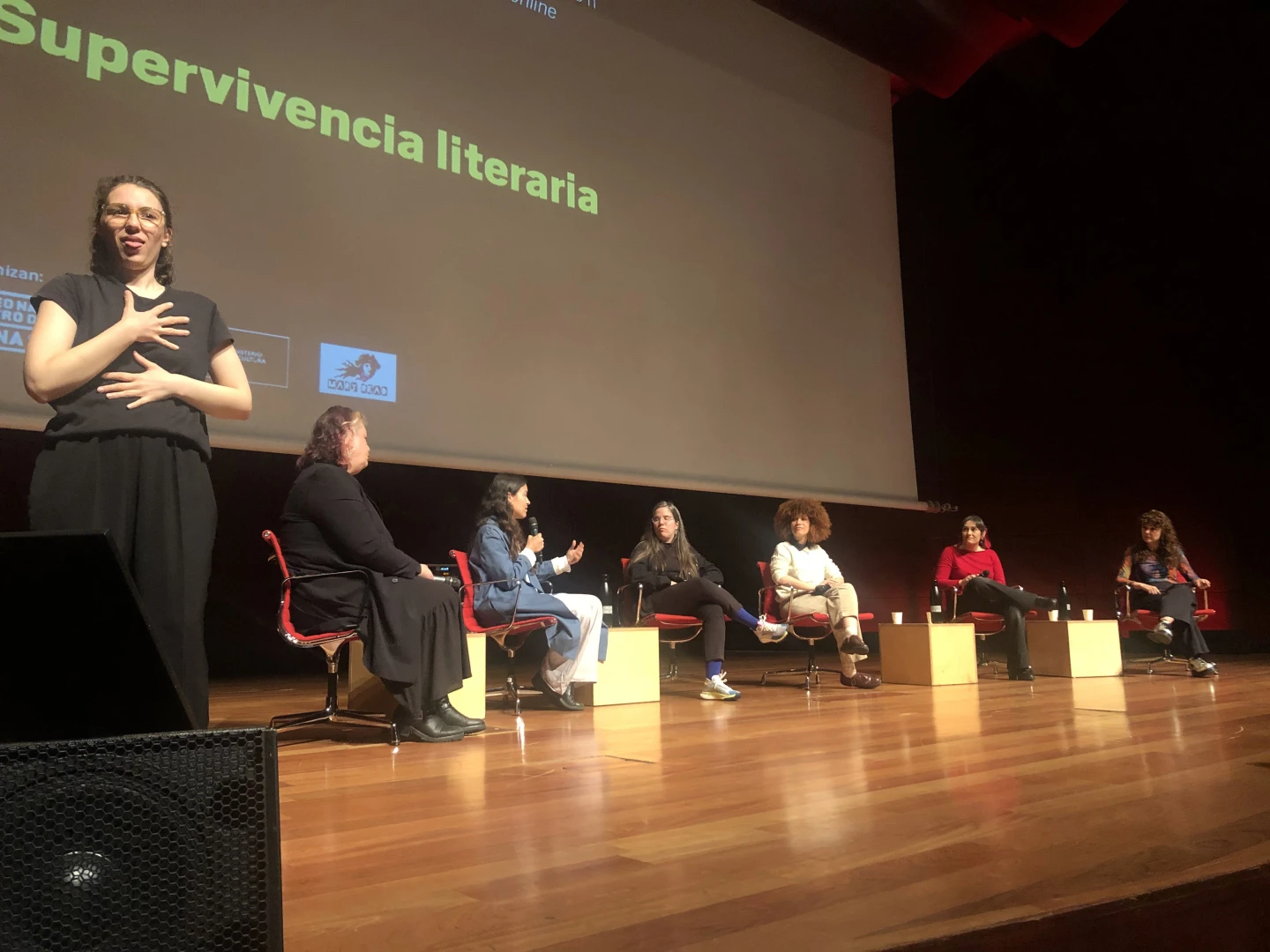 E.L. QUEER 3 Mesa redonda Supervivencia literaria, Museo Reina Sofía, 2025. Fotografía: Sara Buraya Boned