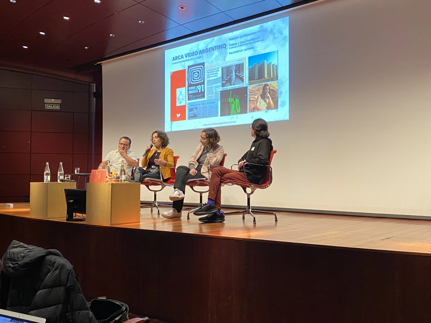 "The Mycelial Dimension. Substrata and Modes of Inter-dependence in/from Archives," Archives of the Commons V. Fungi Memories, Museo Reina Sofía, November 30, 2023. Photograph: Mabel Tapia
