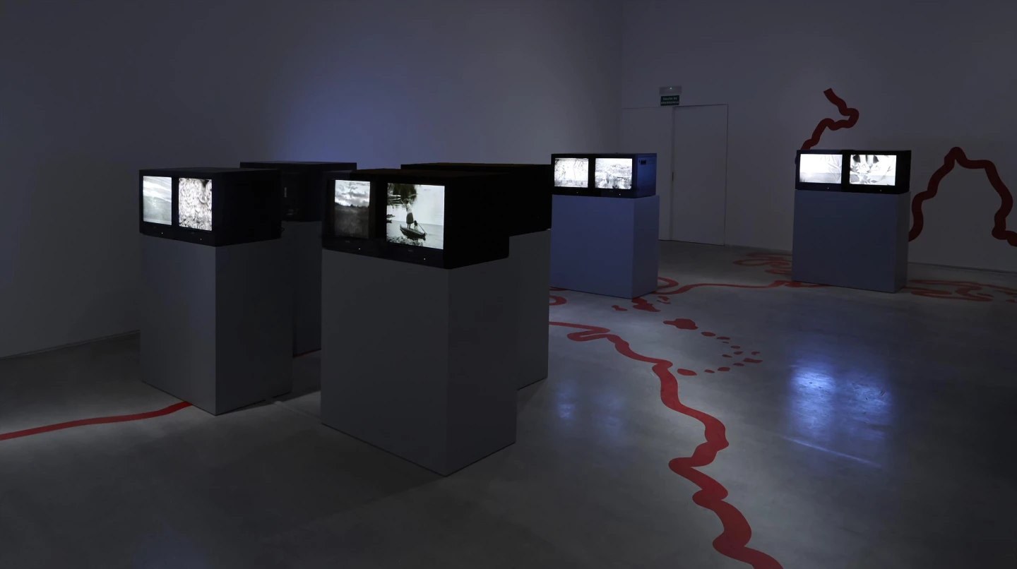 AD04012_004