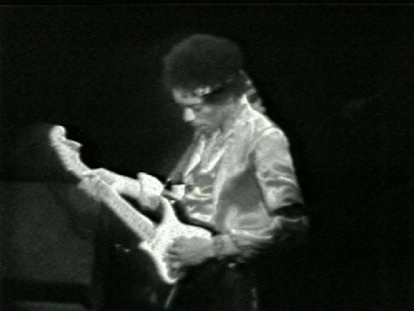 AD04487-vasulkas_participation3