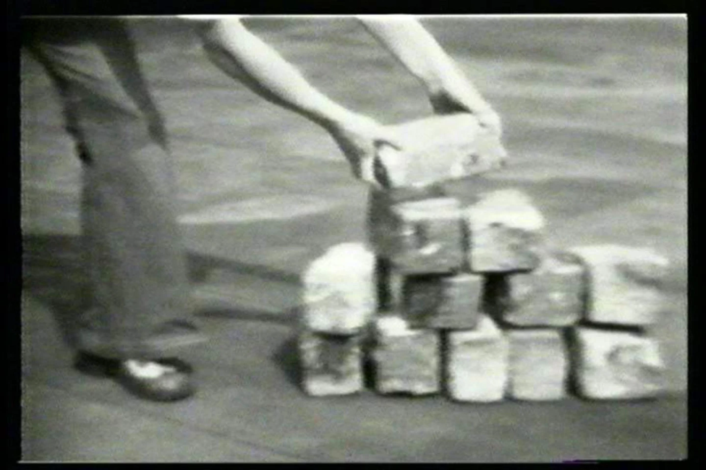 AD04632Pyramid Froese 3