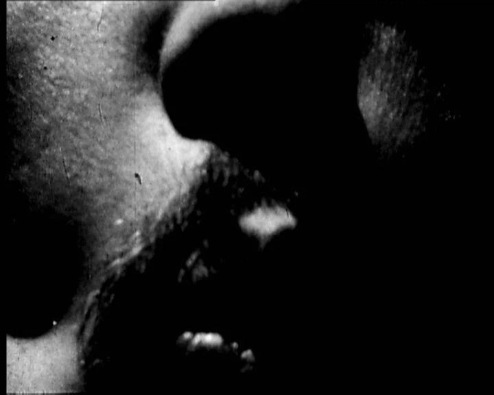 AD05327_001