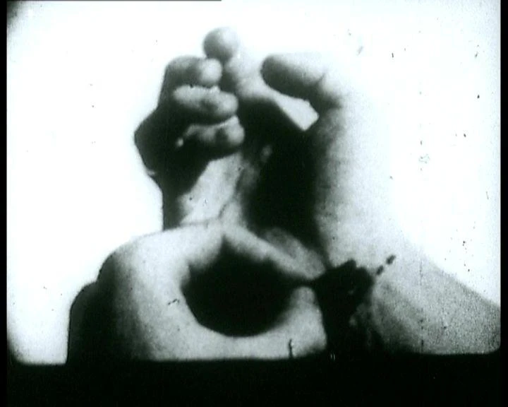 AD05352_002