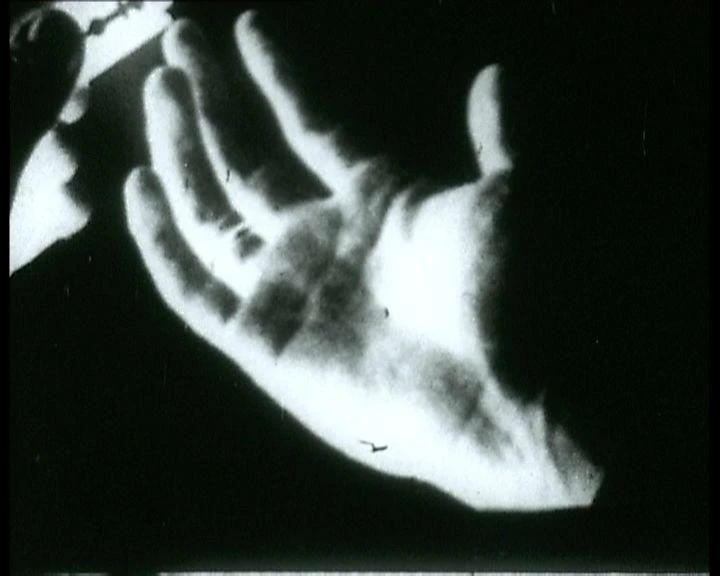 AD05352_003