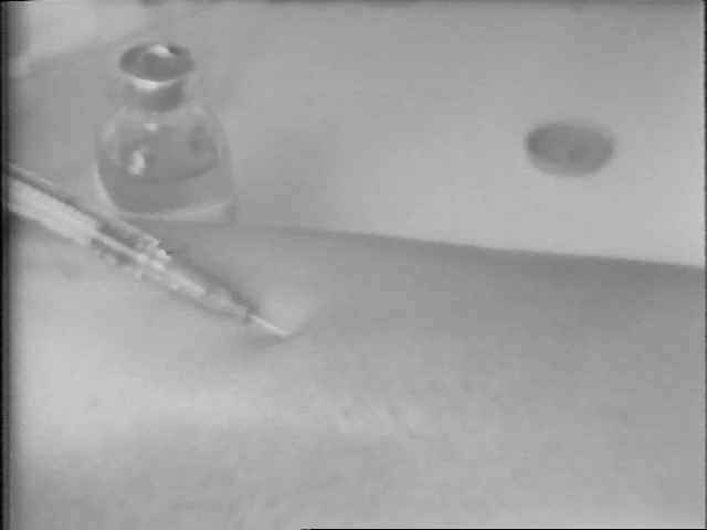 AD07156_1