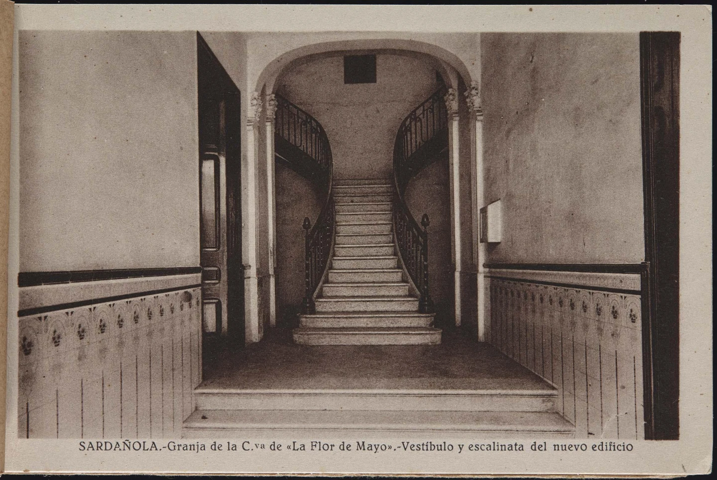 AD10811-003