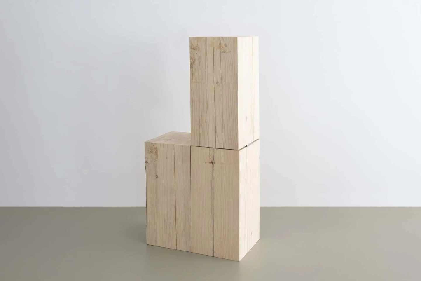 AD11371 Elena Mendizabal_Sin título_1984_Madera y bisagras_59 x 89 x 29.5 cm_2