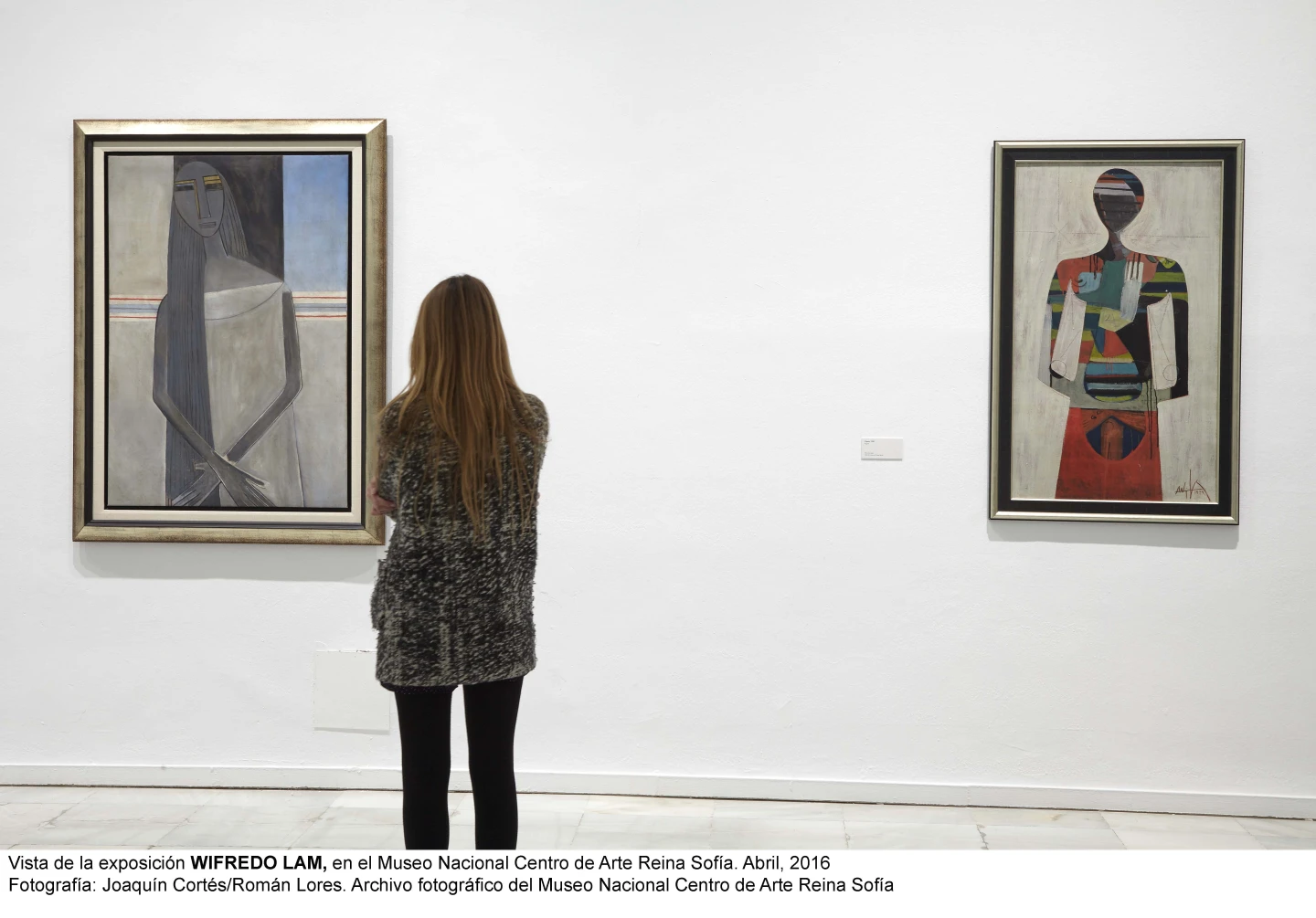 Vista de sala de la exposición de Wifredo Lam
