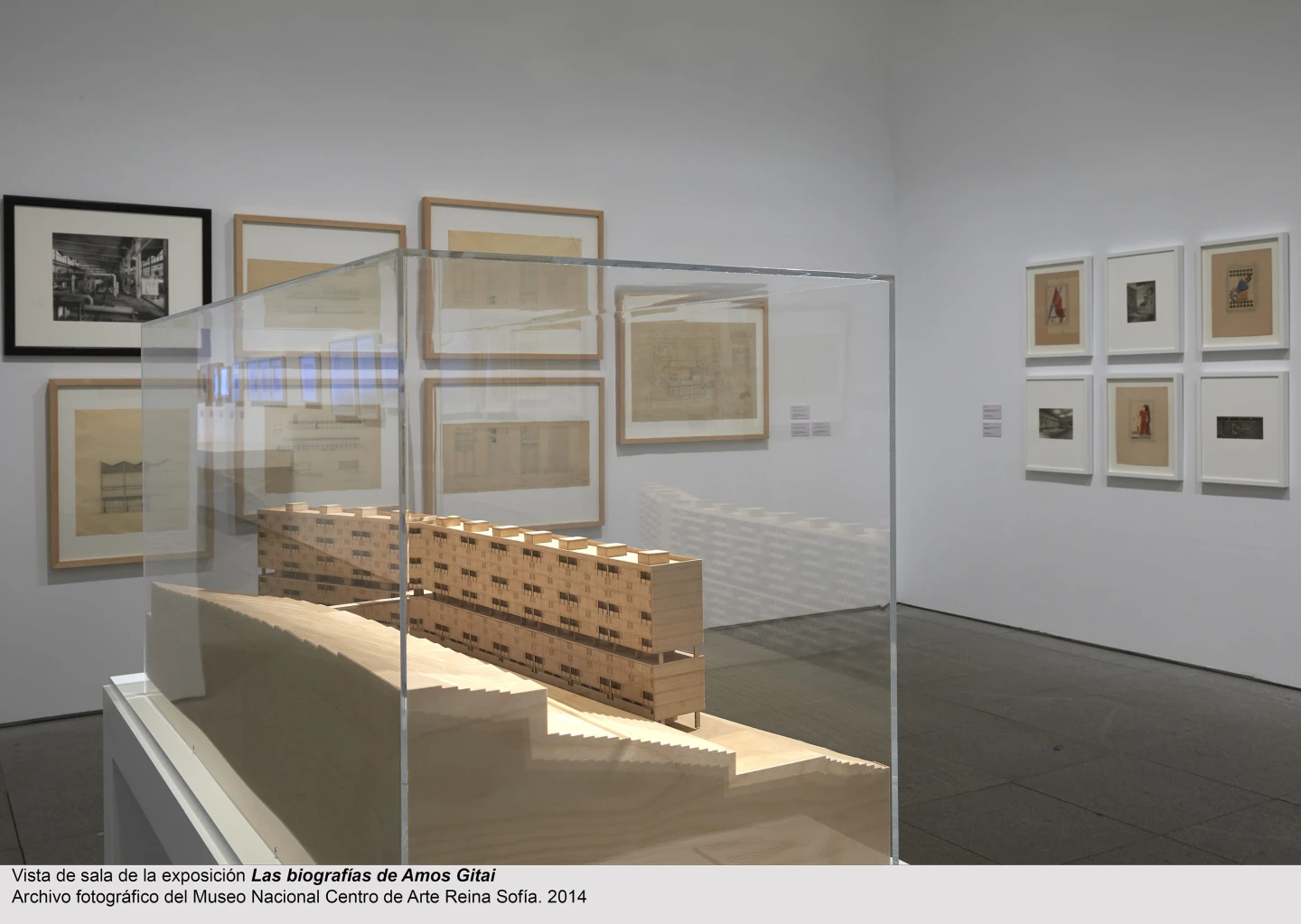 Las biografías de Amos Gitai, vista de sala / gallery view (imagen 3)