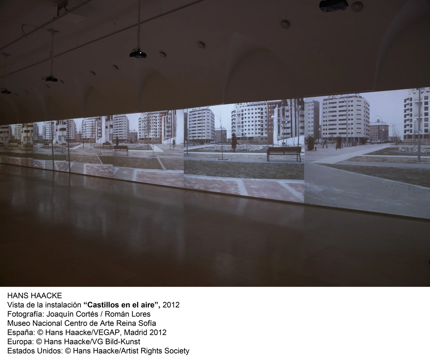 Hans Haacke.  Castillos en el aire(imagen 05)