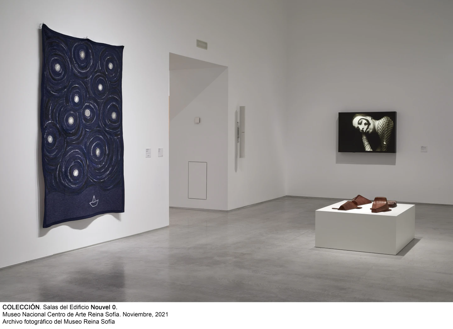 Vista de sala de Un barco ebrio: eclecticismo, institucionalidad y desobediencia en los ochenta