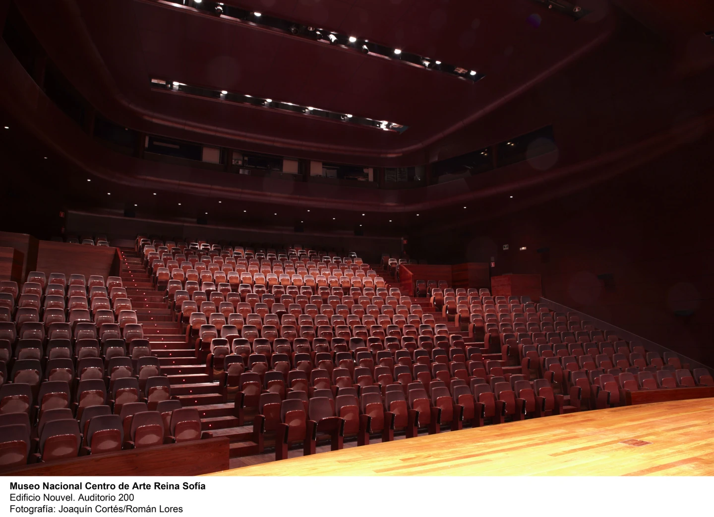 Museo Reina Sofía. Edificio Nouvel. Interior Auditorio 400
