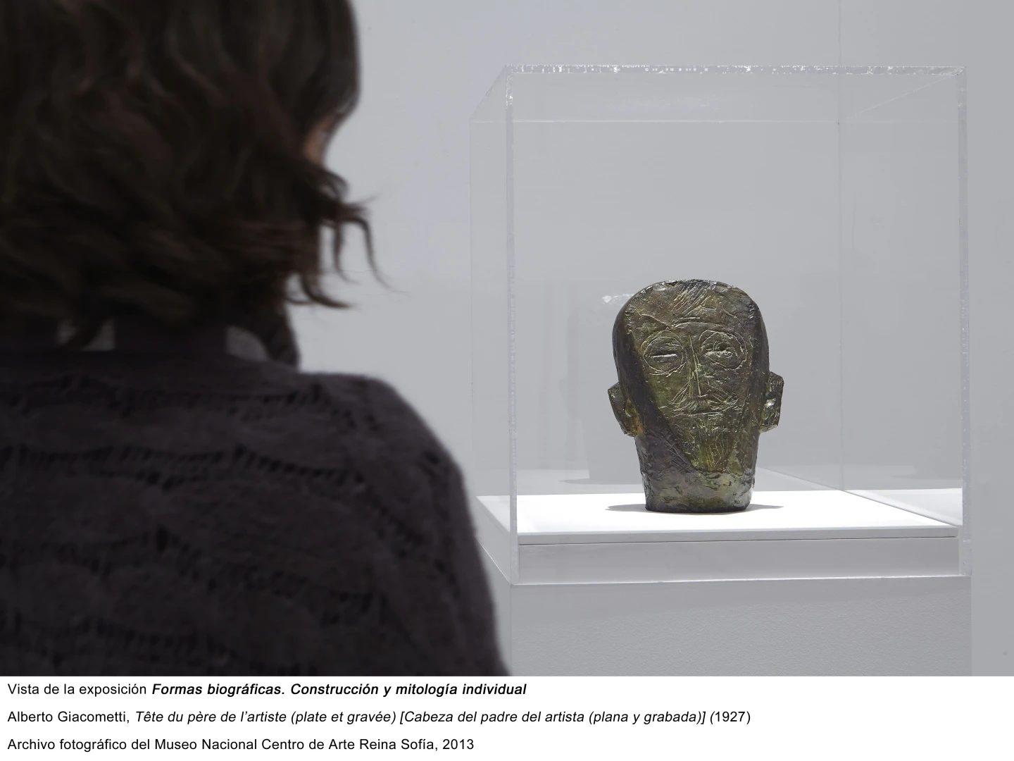 Formas biográficas, vista de sala / gallery view (imagen 10)-Alberto Giacometti, Tête du père de l’artiste (plate et gravée), 1927