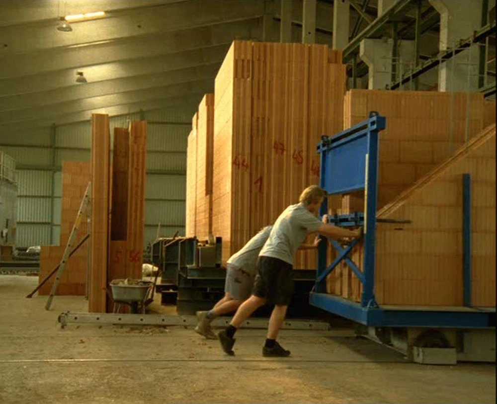 Zum Vergleich © Harun Farocki, 2009