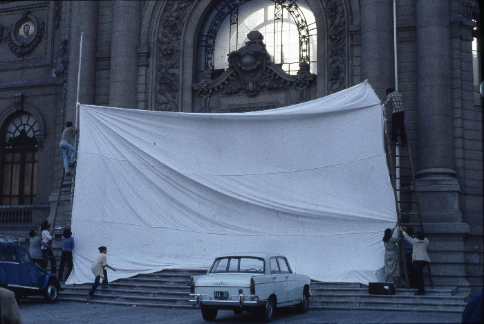 C.A.D.A. (Colectivo Acciones de Arte) Inversión de escena, 1979 (detalle), C.A.D.A., Museo Reina Sofía © 2016 Archivo y obra C.A.D.A.