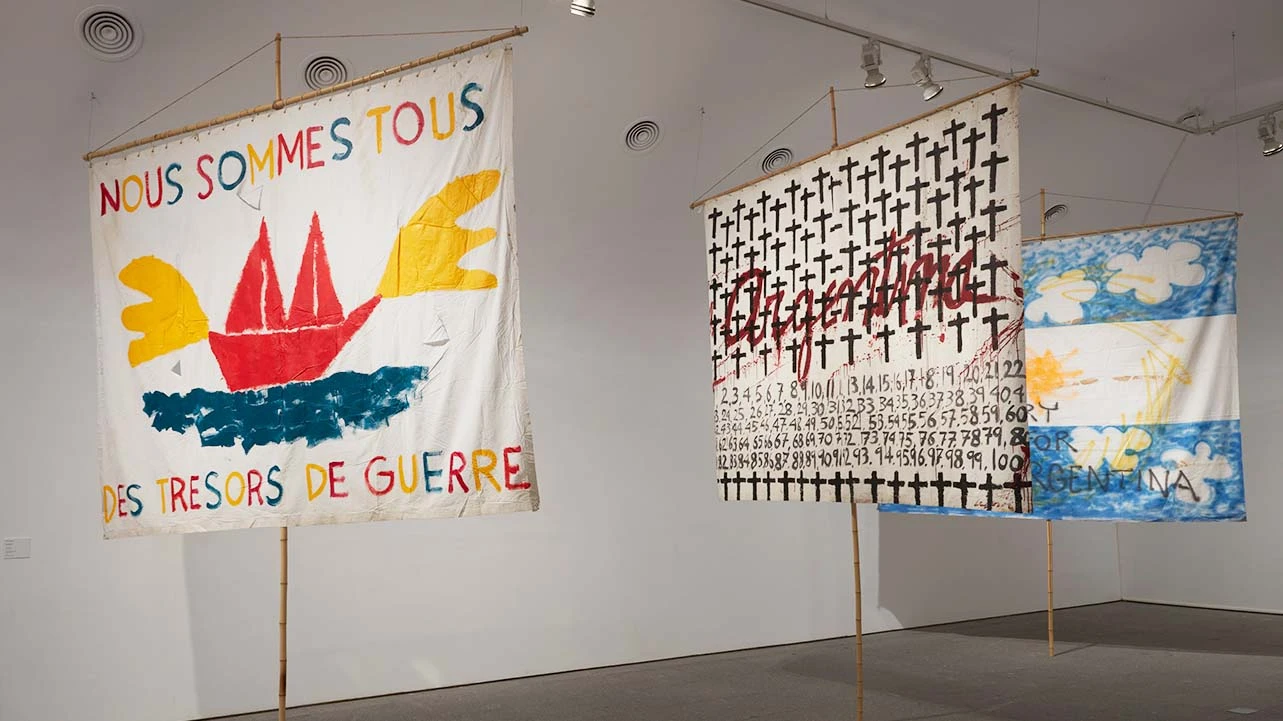 Vista de la exposición Giro gráfico. Como en el muro la hiedra, 2022