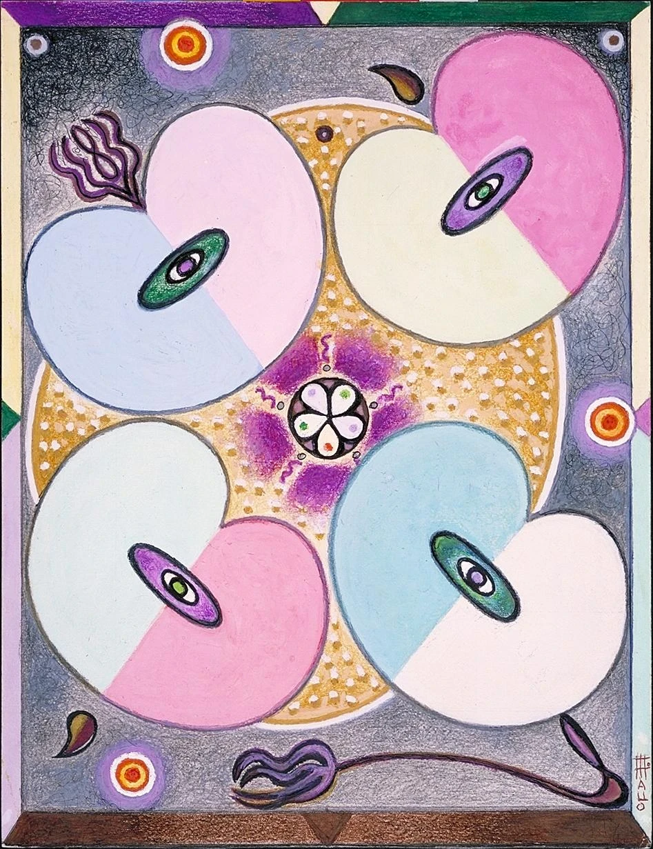 Imagen abstracta con cuatro corazones redondos en tonos pastel alrededor de un círculo con cinco pétalos. Cada corazón contiene un óvalo que recuerda a un ojo. El fondo combina texturas grises y amarillas con pequeños detalles orgánicos