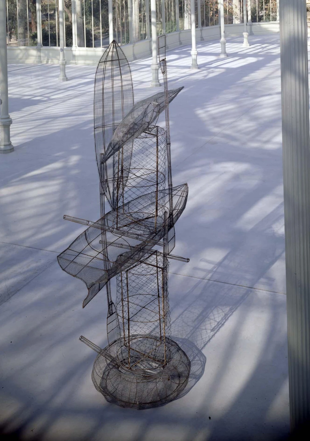 Kcho. No me agradezcan el silencio (Do Not Thank Me for the Silence), 1997-1999. Sculpture. Museo Nacional Centro de Arte Reina Sofía Collection, Madrid